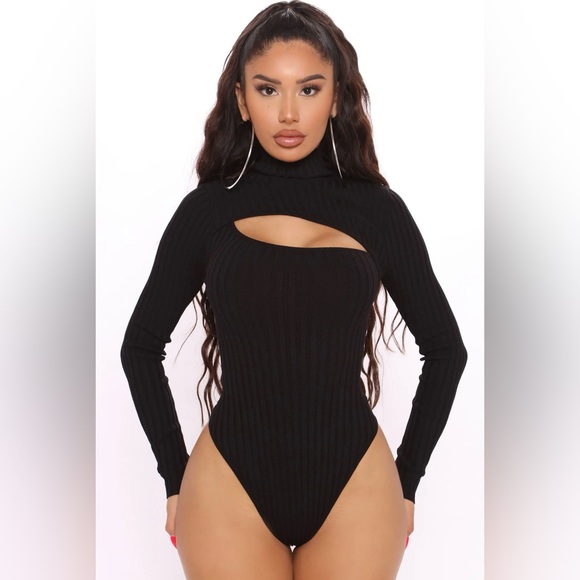 NWT Fashion Nova Cut the Antics Bodysuit Sweater Size XS - Picture 1 of 3